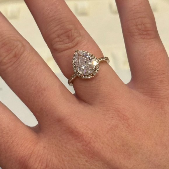 Pandora Rose Teardrop Ring - Picture 2 of 5